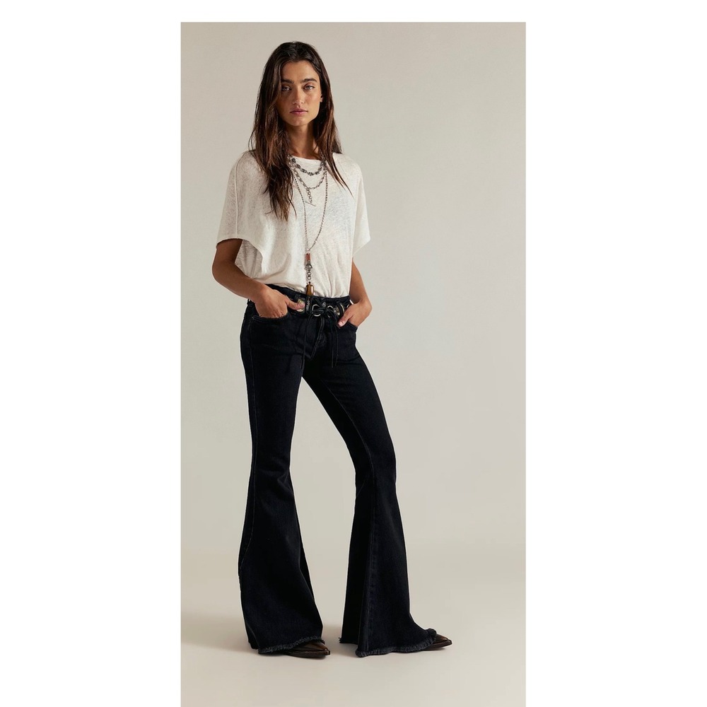 Free People We The Free Emre Flare Jeans Black Orchid size 29 Wide Leg Bell NWT